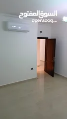  20 عرض حصرررري ـ ضاحيه النخيل ـ شقه فارغه للايجار لم تسكن بعد التجديد سوبر ديلوكس  190 متر +