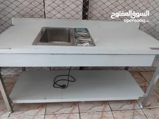  2 معدات وخط إنتاج مشغل دوناتس للبيع في عمان قابل للتفاوض للمهتمين فقط