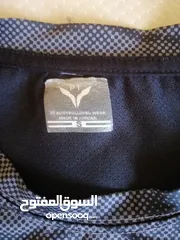  2 بلوزة لكمال الاجسام نوع pt بحالة ممتازة مضبوبة مش ملبوسة مقاس s بسعر 4 د علما اشتريتها ب 12 د
