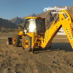  2 Jcb 4cx and shwall komatso