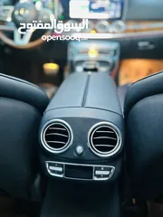  11 ‏Mercedes - Benz  E300 de