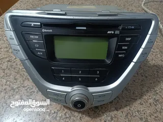 4 اضويه اثنين واحد تويوتا وواحد هونداي ومسجلات اثنين واحد منهم مع فريم للبيع بسعر مغري جداً