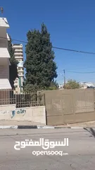  12 للايجار بيت مستقل البيره بجانب الهلال الاحمر