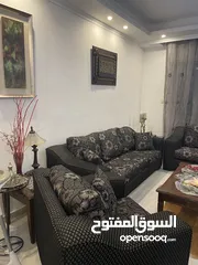  10 طقم كنب سبع مقاعد +طاوله سفره و8 كراسي +3 طاولات واحده وسط