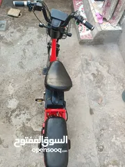  2 دراجة شحن او باسكل شحن مستعمل كلشي شغال بي لايت اشاير هورن ابريكات ورة او كدام شغالات اسويج او بصمة