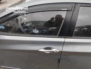  11 مطلوب ممول لمشروع تطوير ناجح بإذن الله تعالى.