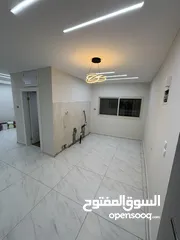  6 شقة طابق ارضي مشطبة كامل بدون مطبخ