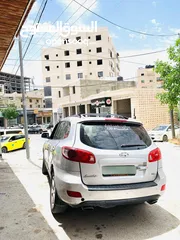  3 جب سانتافيه