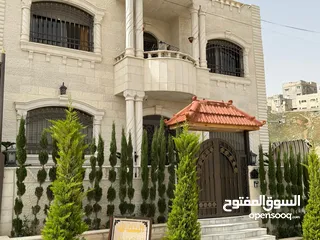  2 بيت مستقل طابقين والبناء جديد مساحه الارض 330 م مساحه البناء كل طابق 170 م واجهه حجر منطقه ام نواره