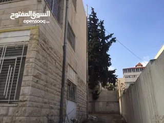  3 عمارة للبيع في منطقة حيوية في الشميساني، تصلح لعدة مشاريع استثمارية