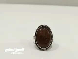  8 احجار كريمه للبيع