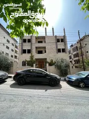  3 شقة بدون تشطيب في الجاردنز