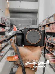  1 كاميرة سوني مستعملة بحالة جيدة. Sony @7ii