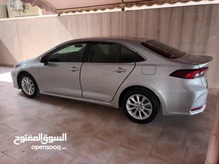  12 Toyota Corolla 2020 GLi 2.0 silver