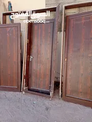  9 أبواب خشب مستعمل للبيع