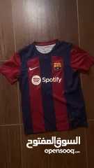  2 تي شيرت برشلونة لموسم 2023/2024 براند نايك nike