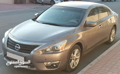  1 Nissan Altima 2015 - 170,000Km.