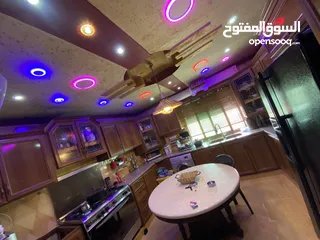  13 شقة روف للبيع