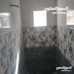  8 معلم بلاط سوري