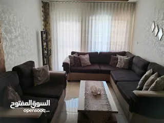  11 طقم كنب كورنر بحالة ممتازة استعمال  خفيف قماش ثقيل  تفصيل سفنج عالي خشب تقيل