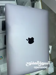  1 Apple Macbook Pro 13 M2