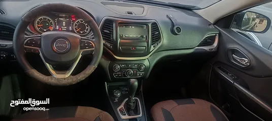  6 جيب شيروكي 2015 sport & Black Edition  كرت ابيض ماتور اقتصادي