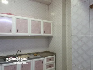 2 عمارة مكونه من طابقين وساحه خارجيه للبيع