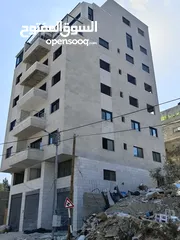  3 شقه طابق ثالث