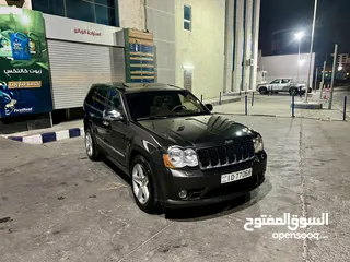  18 جيب شيروكي Hemi 5700 V8 srt8موديل 2005