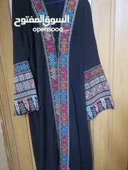  1 عبايه مطرزه لون اسود مقاس 2xl