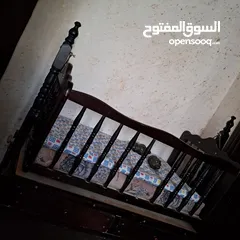  1 تخت بيبي للبيع
