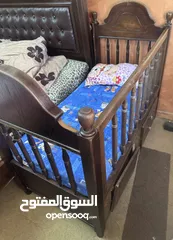  2 سرير بيبي من عمر يوم حتى عمر 4 سنوات للبيع بسعر مغري