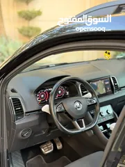  12 ŠKODA KAROQ SPORT LINE 4X4  .  2019/2020