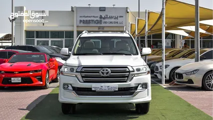  14 Toyota Land Cruiser 2016 GCC- V6