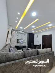  11 شقة مفروشه فخمه للايجار (عائلات فقط )