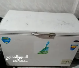  2 فريزر بطح نوع فيدرال بحاجه الى صيانه ....