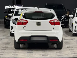  5 KIA RIO EX 2014