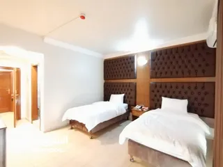  2 دعم حكومي 50% على شقق العقبة فندق ومنتجع الاربعة نجوم مميزة الشاطئ الجنوبي