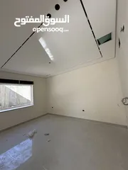  22 شقق جديده طريق المطار  ضاحيه الأمير علي  بالقرب بيت المقدس تشطيب سوبر ديلوكس يوجد ثالث مع روف