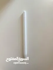  3 قلم آبل للبيع أستخدام شهر فقط