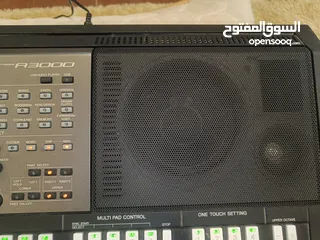  20 yamaha psrA3000  الغني عن التعريف بمميزاته واصواته الشرقية ايقاعاته الرائعة