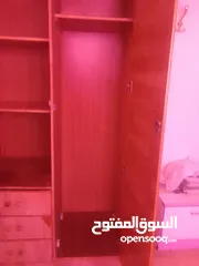  2 خزانة مستعملة للبيع بسبب الترحيل الموقع جويدة خريبة السوق بجانب مسجد سعيد ارحيل