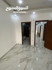  24 فيلا فخمة للبيع