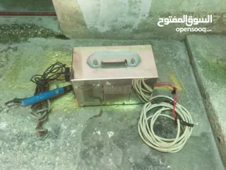  1 متاح ماكينة لحام الاصلية مستعملة  بدل على اي نوع طيور اقرا الوصف جيدا