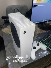  1 Xbox series s بحالة نظيفة