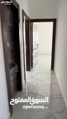  10 شقه في جبل الزهور منطقة مخدومة و حيوية