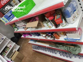  2 رفوف معدنية وسطية لسوبر ماركت للبيع.