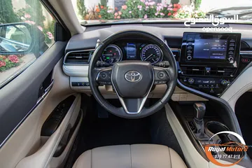  5 Toyota Camry Gle 2023  السيارة بحالة الوكالة و قطعت مسافة 58,000 كيلو متر