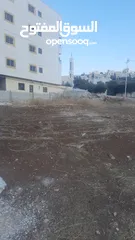  3 ارض للبيع في جاوا على شارع مادبا تقع على شارعين