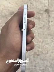  8 آيفون 12 عادي